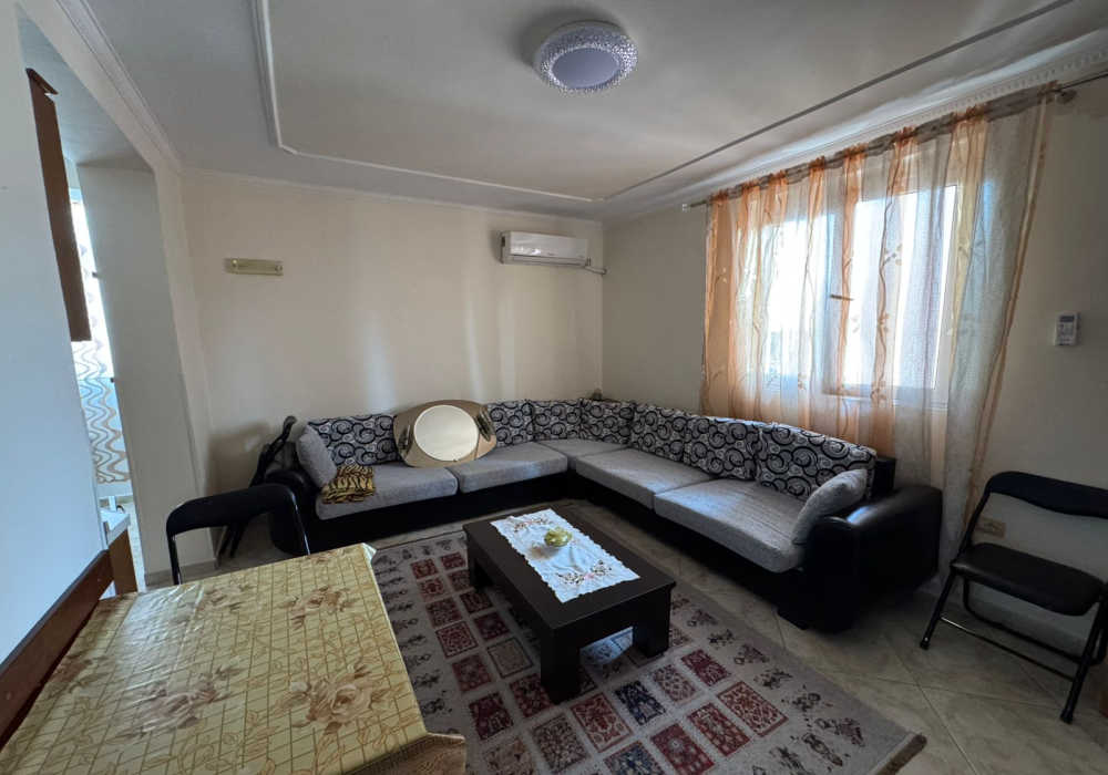 Jepet Me Qera Apartament 1+1 Në Lagjen Emin Matraxhiu